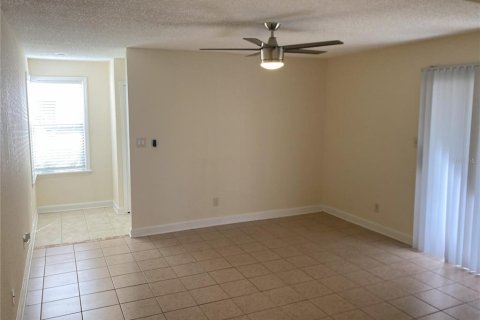 Condo in Winter Park, Florida, 2 bedrooms № 2143721 - photo 3