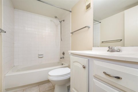 Купить кондоминиум в Делтона, Флорида 5 комнат, 83.33м2, № 1417407 - фото 18