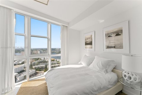 Apartamento en alquiler en Sunny Isles Beach, Florida, 3 dormitorios, 280.19 m2 № 1993805 - foto 18
