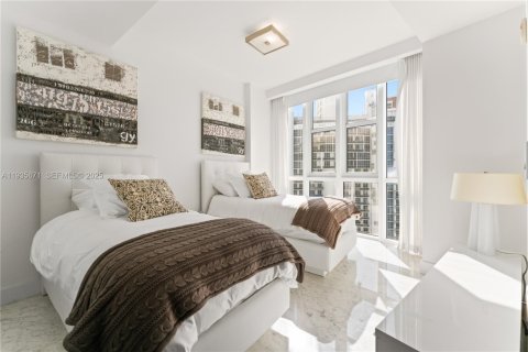 Apartamento en alquiler en Sunny Isles Beach, Florida, 3 dormitorios, 280.19 m2 № 1993805 - foto 21