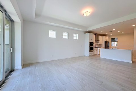 Casa en venta en Bradenton, Florida, 2 dormitorios, 133.41 m2 № 2385899 - foto 18