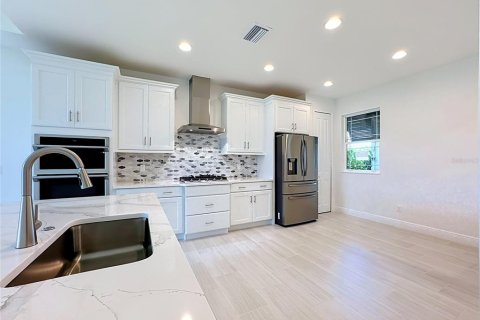 Casa en venta en Bradenton, Florida, 2 dormitorios, 133.41 m2 № 2385899 - foto 9