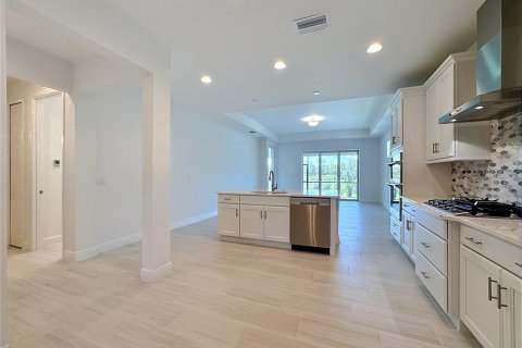 Casa en venta en Bradenton, Florida, 2 dormitorios, 133.41 m2 № 2385899 - foto 12