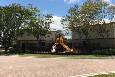 Townhouse in West Palm Beach, Florida 3 bedrooms, 129.51 sq.m. № 2146153 - photo 12