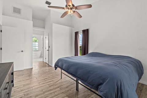 House in Bradenton, Florida 3 bedrooms, 168.43 sq.m. № 1795336 - photo 16