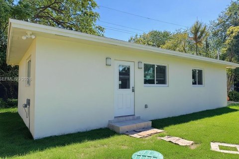 House in Miami, Florida 2 bedrooms, 74.32 sq.m. № 2075999 - photo 20