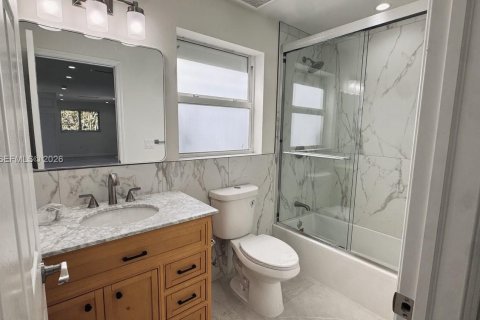 House in Miami, Florida 2 bedrooms, 74.32 sq.m. № 2075999 - photo 18