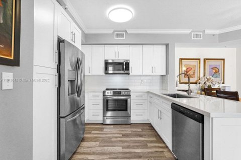 Купить кондоминиум в Майами, Флорида 2 спальни, 93м2, № 1972034 - фото 21