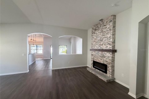 Villa ou maison à vendre à Spring Hill, Floride: 4 chambres, 192.77 m2 № 2426904 - photo 2