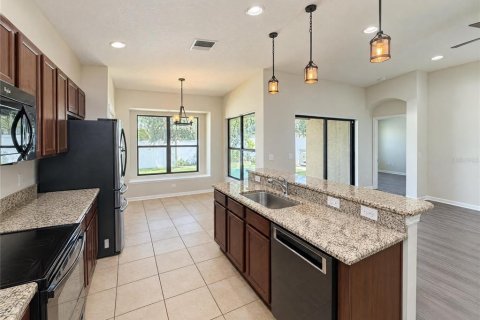 Villa ou maison à vendre à Spring Hill, Floride: 4 chambres, 192.77 m2 № 2426904 - photo 9