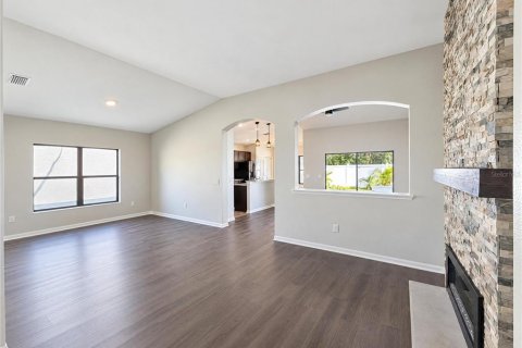 Villa ou maison à vendre à Spring Hill, Floride: 4 chambres, 192.77 m2 № 2426904 - photo 6