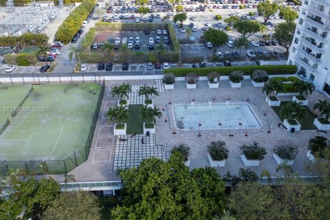 Condominio en venta en Aventura, Florida, 2 dormitorios, 154.78 m2 № 1992283 - foto 29