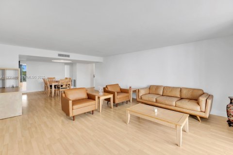 Condominio en venta en Aventura, Florida, 2 dormitorios, 154.78 m2 № 1992283 - foto 4