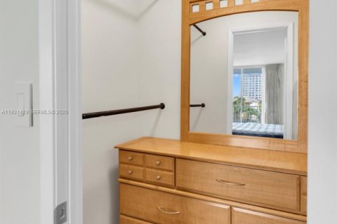 Condominio en venta en Aventura, Florida, 2 dormitorios, 154.78 m2 № 1992283 - foto 20