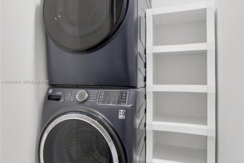 Купить кондоминиум в Бойнтон-Бич, Флорида 2 спальни, 115.01м2, № 2085811 - фото 15
