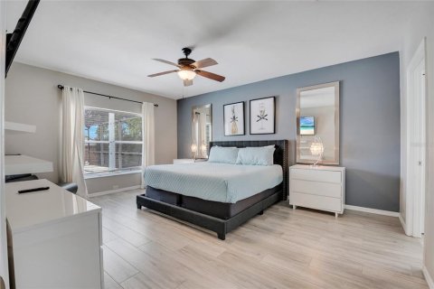 Villa ou maison à louer à Davenport, Floride: 4 chambres, 206.99 m2 № 1901105 - photo 4