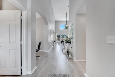 Villa ou maison à louer à Davenport, Floride: 4 chambres, 206.99 m2 № 1901105 - photo 7