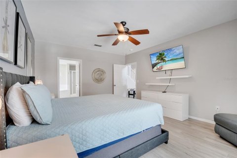 Villa ou maison à louer à Davenport, Floride: 4 chambres, 206.99 m2 № 1901105 - photo 17