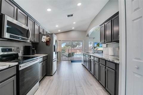 Villa ou maison à louer à Davenport, Floride: 4 chambres, 206.99 m2 № 1901105 - photo 3