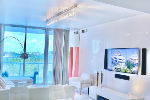 Copropriété à louer à Miami Beach, Floride: 1 chambre, 111.58 m2 № 2337127 - photo 2