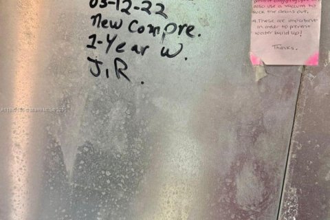 Condo in Miami, Florida, 1 bedroom  № 1941963 - photo 24