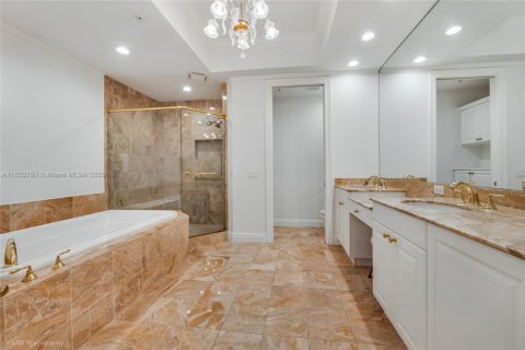 Copropriété à vendre à Coral Gables, Floride: 3 chambres, 276.11 m2 № 1957389 - photo 20