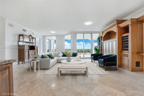 Copropriété à vendre à Coral Gables, Floride: 3 chambres, 276.11 m2 № 1957389 - photo 10