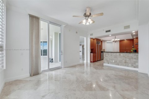 Copropriété à vendre à Coral Gables, Floride: 3 chambres, 276.11 m2 № 1957389 - photo 6