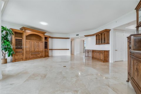 Copropriété à vendre à Coral Gables, Floride: 3 chambres, 276.11 m2 № 1957389 - photo 13