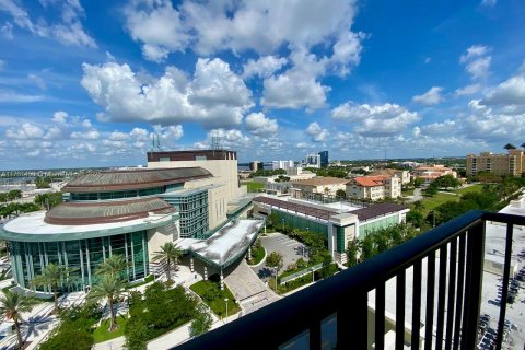 Condominio en alquiler en West Palm Beach, Florida, 2 dormitorios, 91.97 m2 № 1708864 - foto 1