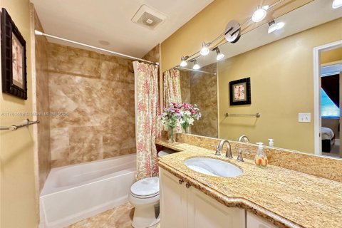 Condominio en alquiler en West Palm Beach, Florida, 2 dormitorios, 91.97 m2 № 1708864 - foto 9