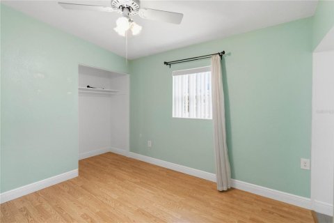 House in Orlando, Florida 3 bedrooms, 124.58 sq.m. № 2222739 - photo 29
