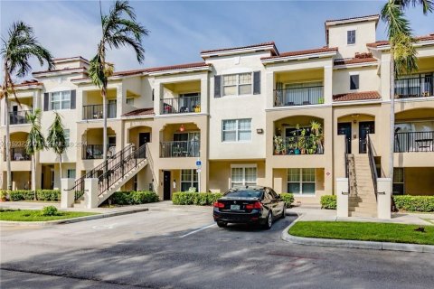 Condo in Coral Springs, Florida, 1 bedroom  № 1753487 - photo 5