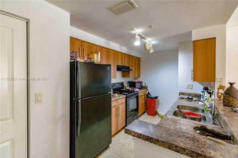 Condo in Coral Springs, Florida, 1 bedroom  № 1753487 - photo 9