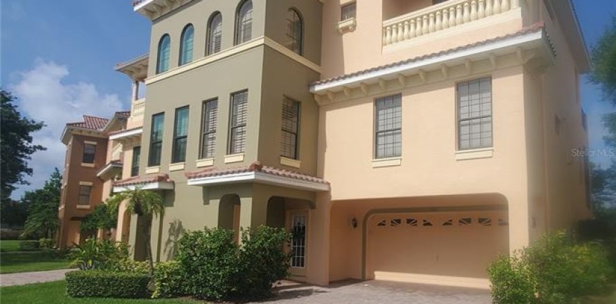 Townhouse in Tarpon Springs, Florida 3 bedrooms, 241.45 sq.m. № 1784388