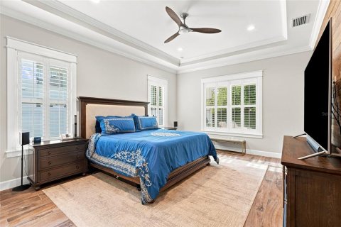 House in Tampa, Florida 5 bedrooms, 382.85 sq.m. № 2345503 - photo 26