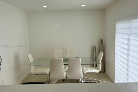 Villa ou maison à vendre à Homestead, Floride: 3 chambres, 111.48 m2 № 2087848 - photo 10
