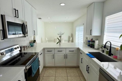 Villa ou maison à vendre à Homestead, Floride: 3 chambres, 111.48 m2 № 2087848 - photo 6