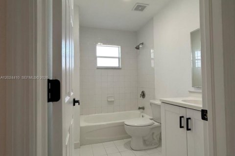Villa ou maison à vendre à Homestead, Floride: 3 chambres, 111.48 m2 № 2087848 - photo 22