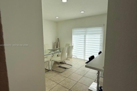 Villa ou maison à vendre à Homestead, Floride: 3 chambres, 111.48 m2 № 2087848 - photo 9