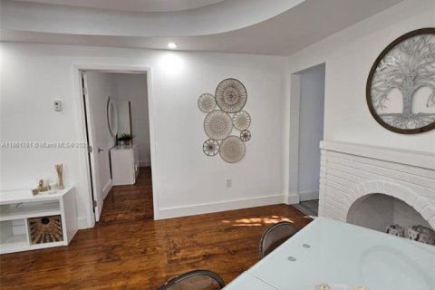 Appartement à louer à Miami Beach, Floride: 1 chambre, 374.02 m2 № 1890224 - photo 8