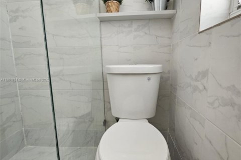 Appartement à louer à Miami Beach, Floride: 1 chambre, 374.02 m2 № 1890224 - photo 30