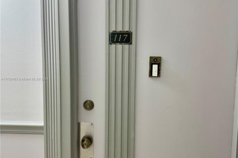 Copropriété à vendre à Sunny Isles Beach, Floride: 1 chambre, 59.46 m2 № 1983233 - photo 2