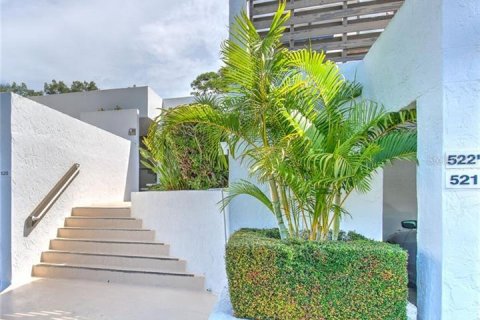 Copropriété à louer à Longboat Key, Floride: 2 chambres, 117.06 m2 № 861478 - photo 1