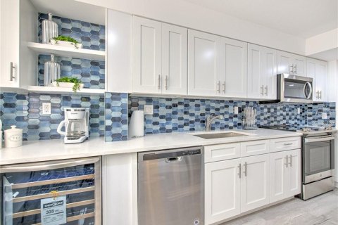 Copropriété à louer à Longboat Key, Floride: 2 chambres, 117.06 m2 № 861478 - photo 9