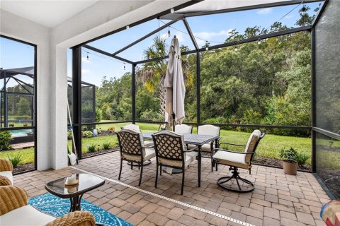 House in Wesley Chapel, Florida 2 bedrooms, 157.38 sq.m. № 2403418 - photo 19