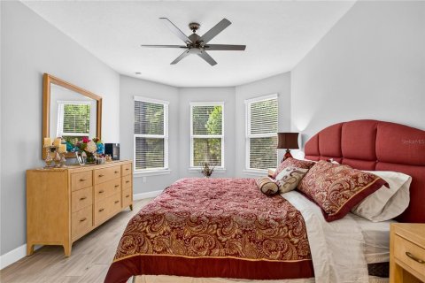 House in Wesley Chapel, Florida 2 bedrooms, 157.38 sq.m. № 2403418 - photo 11