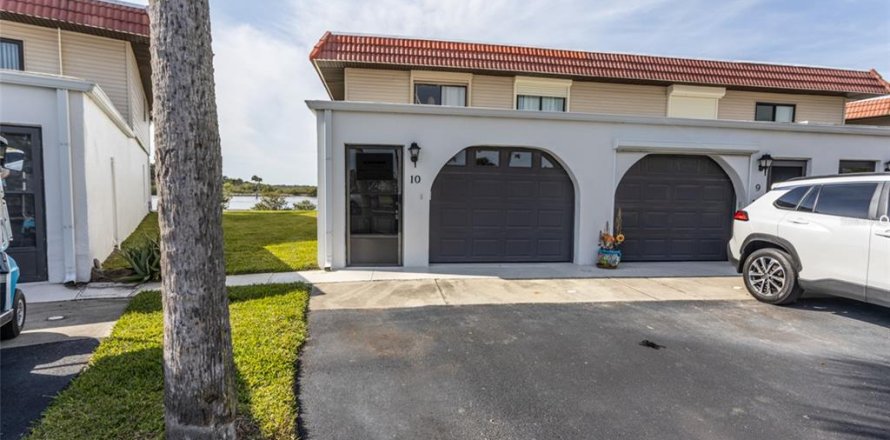 Condo à Flagler Beach, Floride, 2 chambres № 2290474