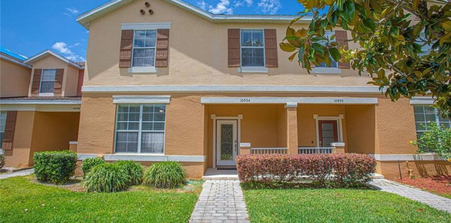 Townhouse in Orlando, Florida 3 bedrooms, 187.57 sq.m. № 2139331