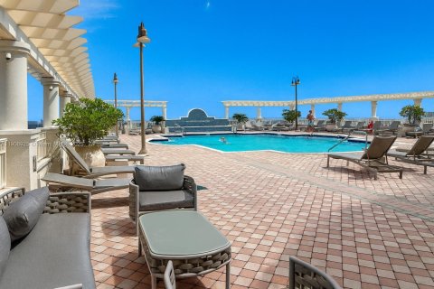 Купить кондоминиум в Форт-Лодердейл, Флорида 2 спальни, 115.76м2, № 2013694 - фото 22